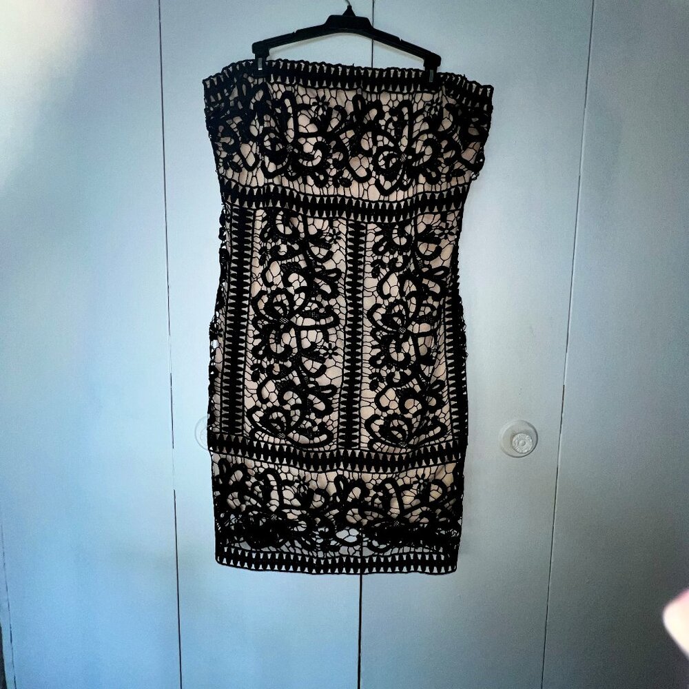 Boston Proper Crochet Black/Cream Strapless Dress Size 18